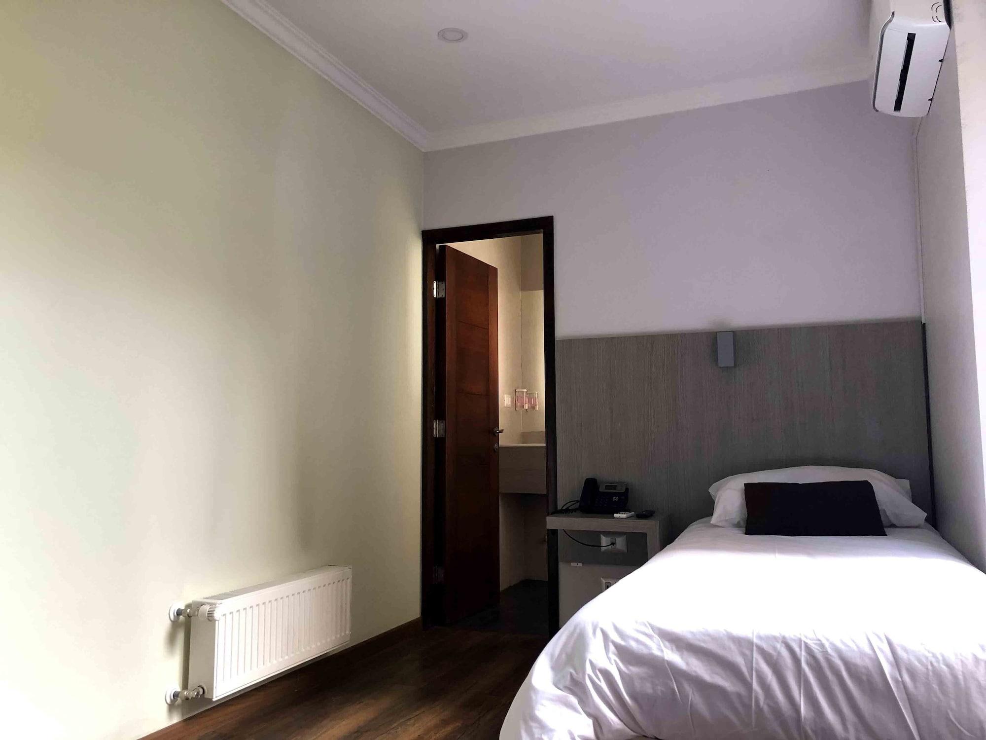 Hotel Elisa Cole Сантяго Екстериор снимка
