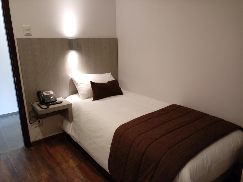 Hotel Elisa Cole Сантяго Екстериор снимка